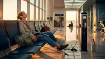 How to survive long airport layovers without spending a single penny