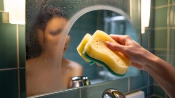The cheap kitchen sponge trick that keeps bathroom mirrors fog-free after showers